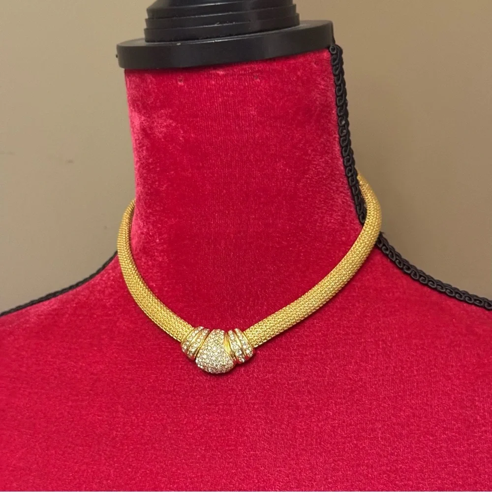 Vintage Christian Dior Danseuse Etoile Choker Gold Necklace - Picture 11 of 13